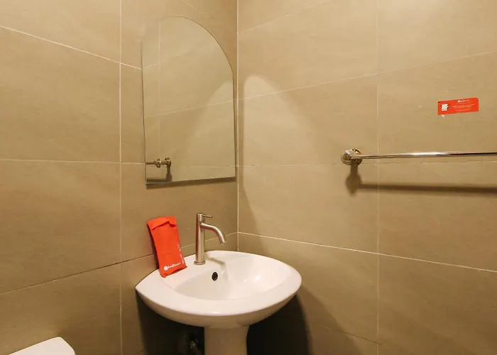 Hotel Reddoorz @ San Marcelino Malate 3*