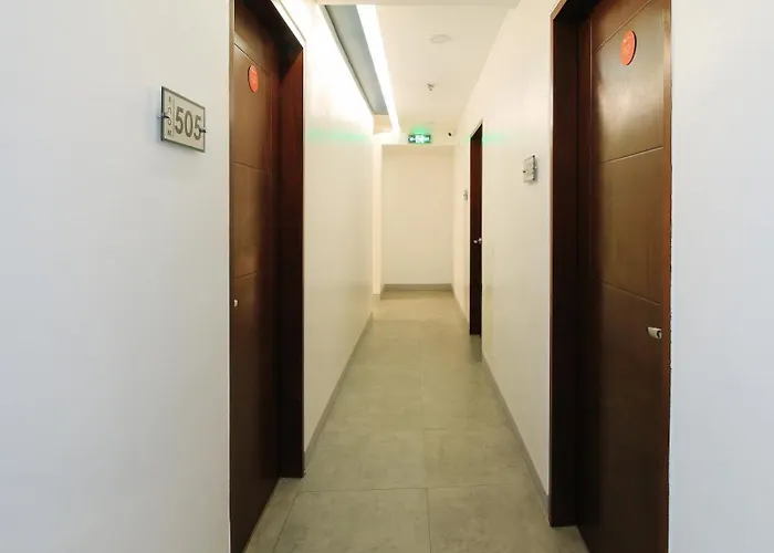 Hotel Reddoorz @ San Marcelino Malate